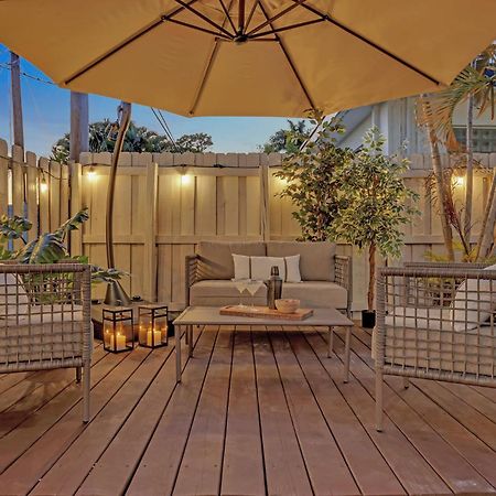 Stunning 2 Story Villa With Pool Fort Lauderdale Eksteriør bilde