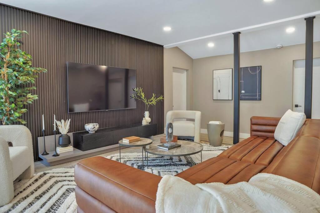 Stunning 2 Story Villa With Pool Fort Lauderdale Eksteriør bilde