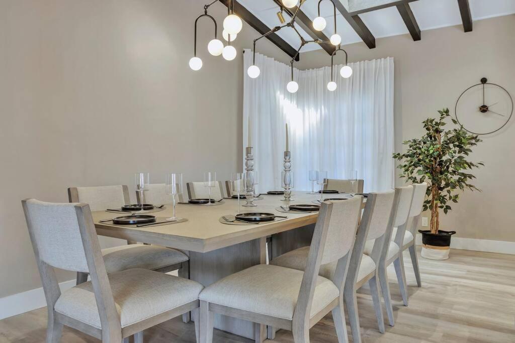 Stunning 2 Story Villa With Pool Fort Lauderdale Eksteriør bilde