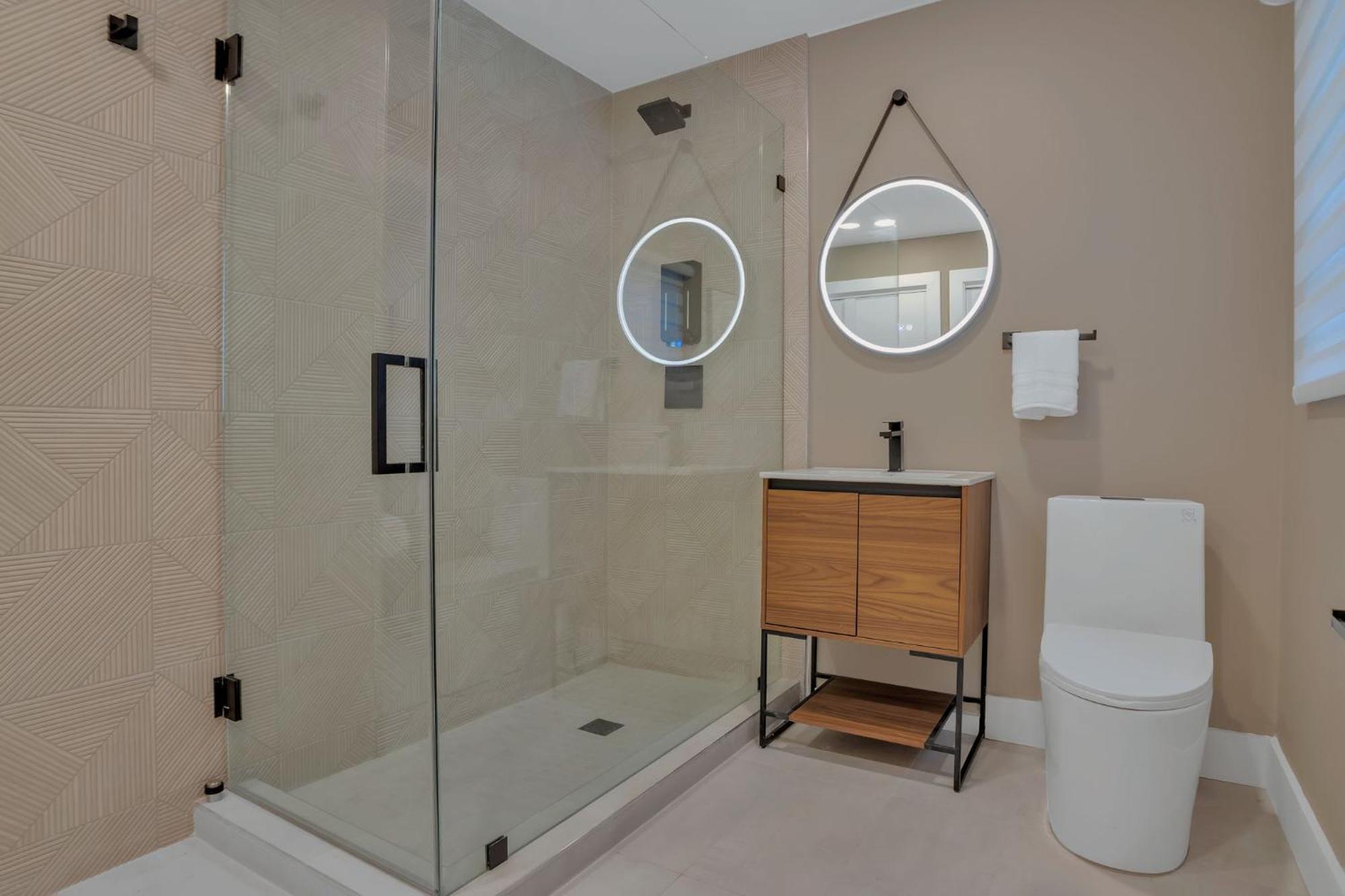 Stunning 2 Story Villa With Pool Fort Lauderdale Eksteriør bilde